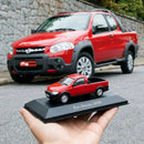 Miniatura Carros Clássicos do Brasil Nacional Fiat Strada 2009 Vermelho Escala 1:43