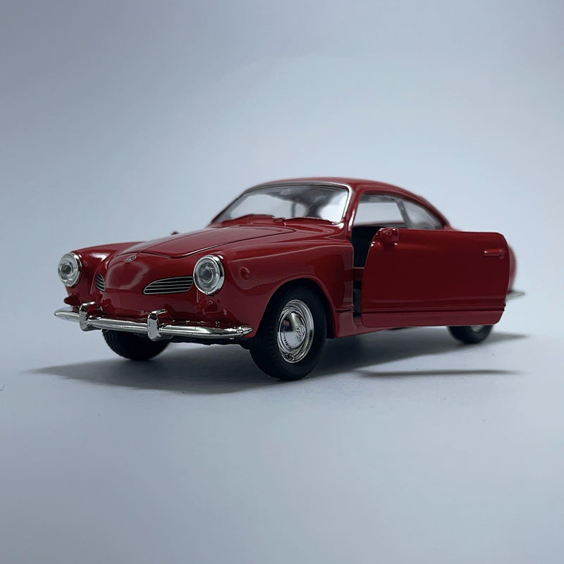 Miniatura Carro Antigo Clássico Volkswagen Karmann Ghia Vermelho Escala 1/36