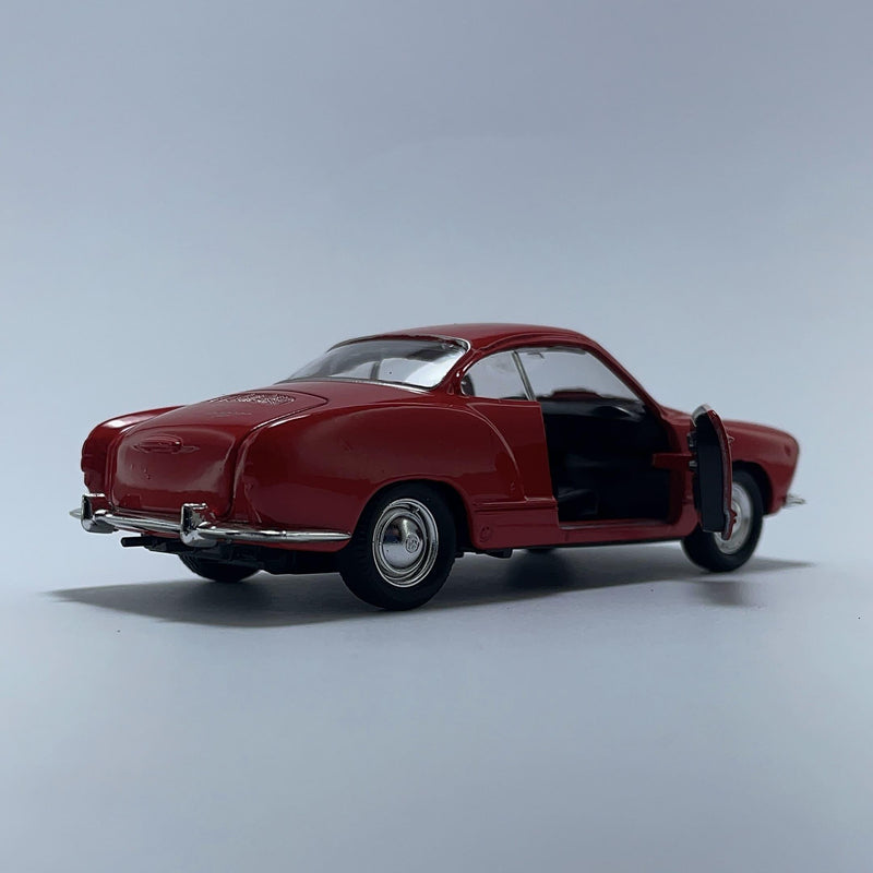 Miniatura Carro Antigo Clássico Volkswagen Karmann Ghia Vermelho Escala 1/36