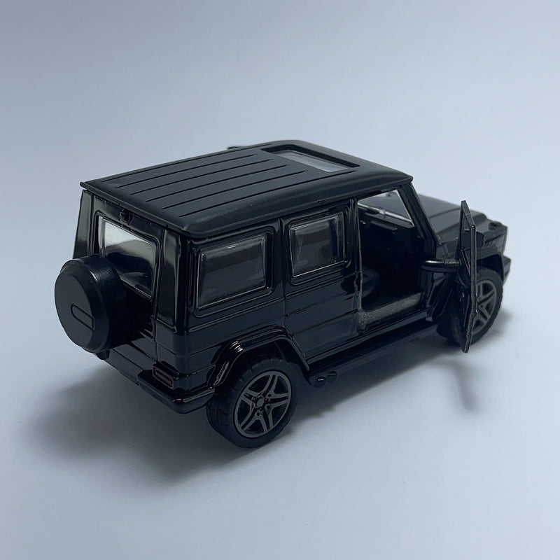 Miniatura Carro SUV Esportivo Mercedes Benz AMG G63 Preto Escala 1/36