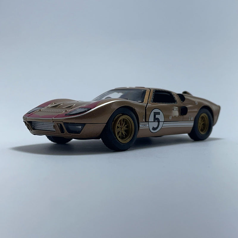 Miniatura Carrinho de Corrida Esportivo 1966 Ford GT40 MKII Escala 1/36