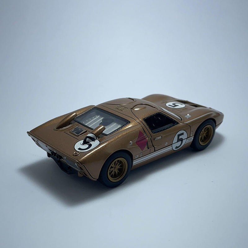 Miniatura Carrinho de Corrida Esportivo 1966 Ford GT40 MKII Escala 1/36