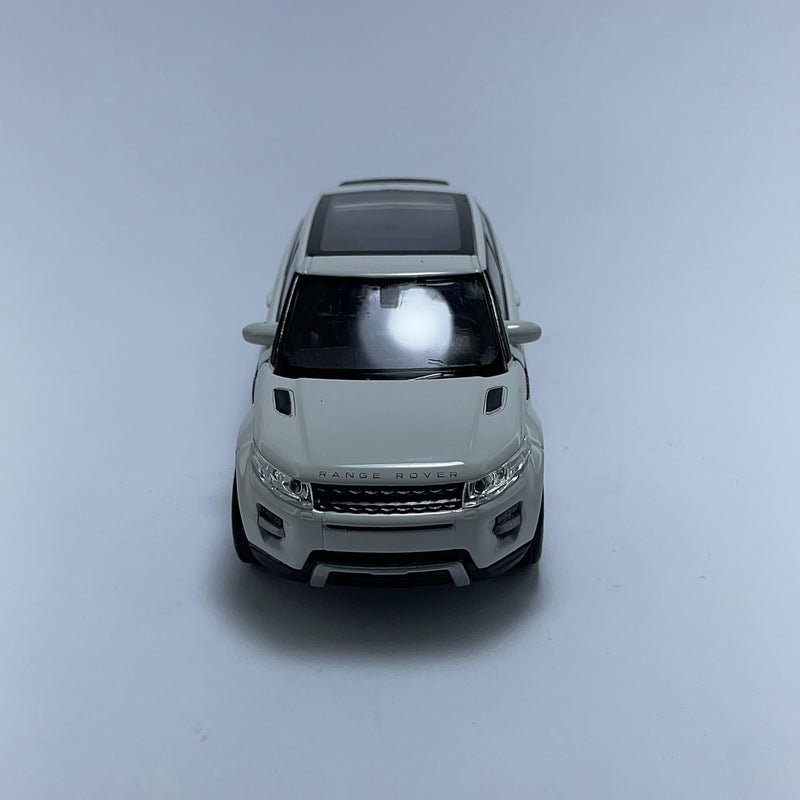 Miniatura Carrinho SUV Esportivo Range Rover Evoque Branco Escala 1/36