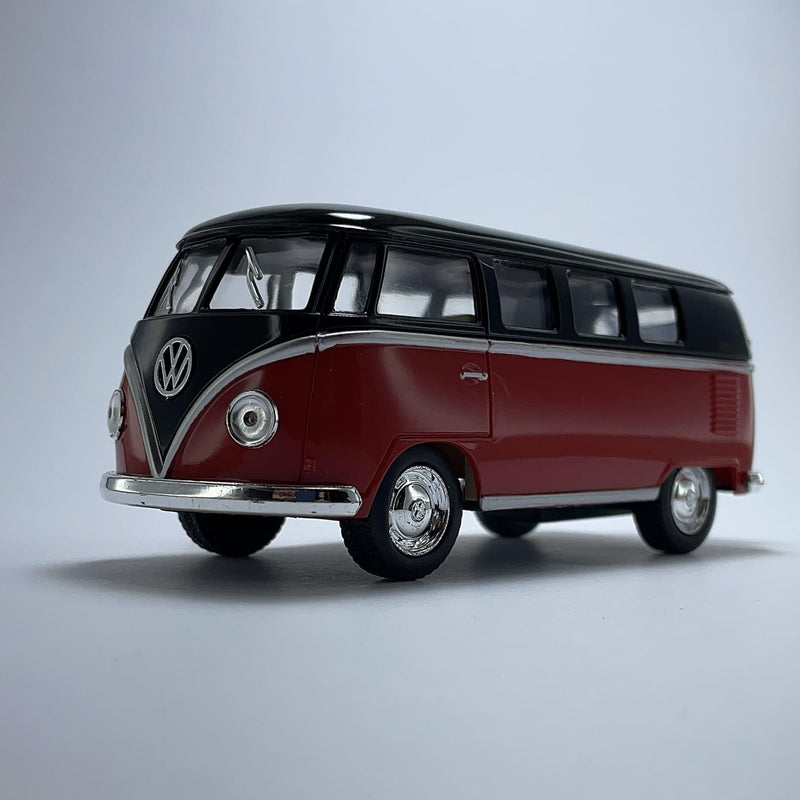 Miniatura Carro Antigo Clássico 1962 Kombi Classical Bus Vermelha e Preta Escala 1/36