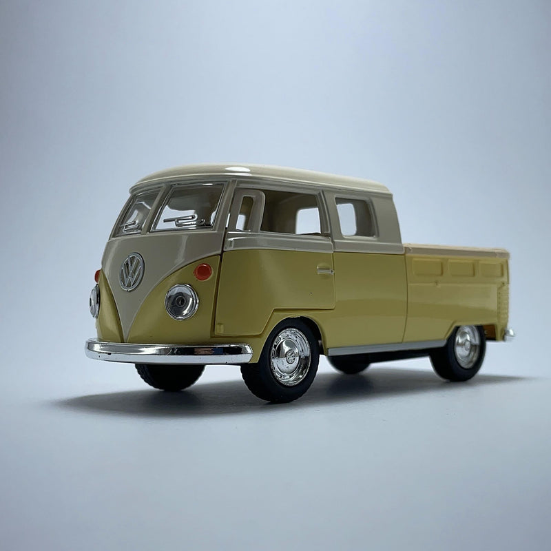 Miniatura Carrinho Antigo Clássico Brasileiro Volkswagen Kombi PickUp 1963 Creme Escala 1/36