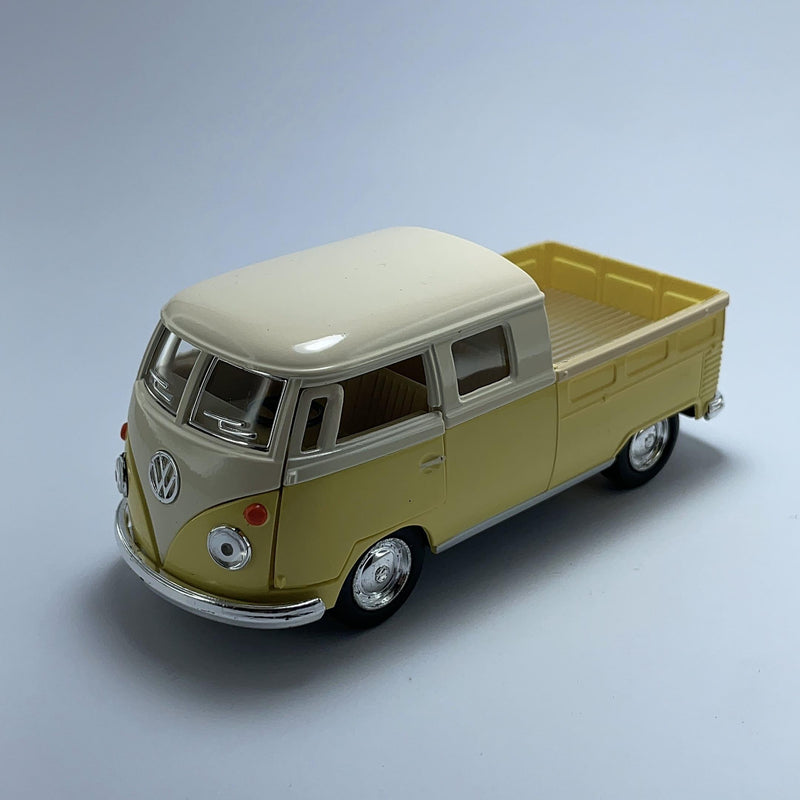 Miniatura Carrinho Antigo Clássico Brasileiro Volkswagen Kombi PickUp 1963 Creme Escala 1/36