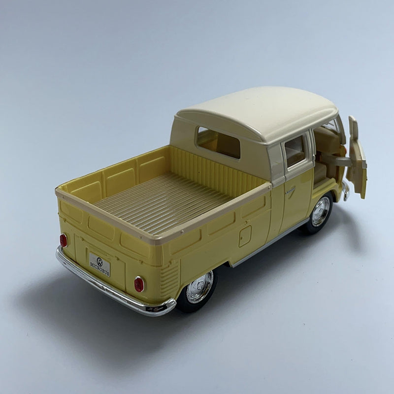 Miniatura Carrinho Antigo Clássico Brasileiro Volkswagen Kombi PickUp 1963 Creme Escala 1/36