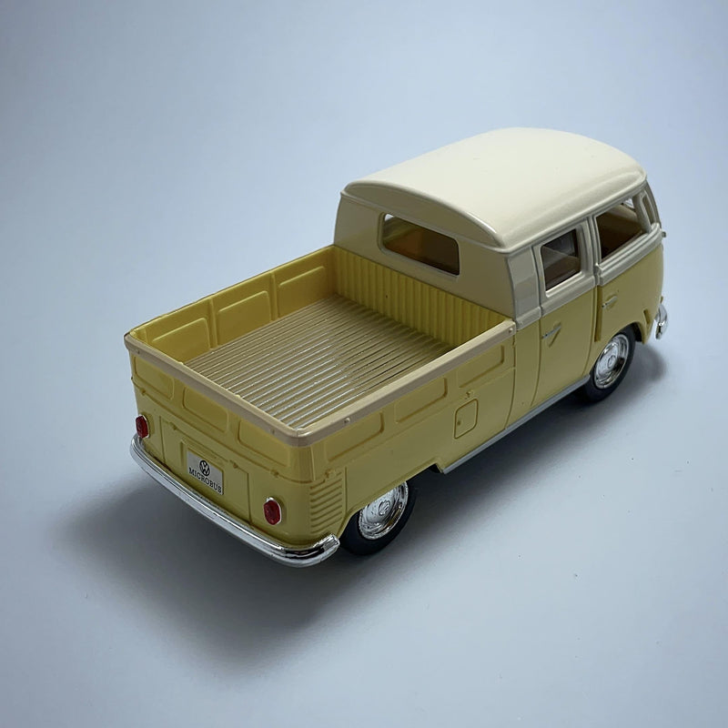 Miniatura Carrinho Antigo Clássico Brasileiro Volkswagen Kombi PickUp 1963 Creme Escala 1/36