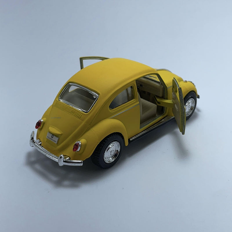 Miniatura Carrinho Antigo Clássico Brasileiro Volkswagen Fusca 1967 Amarelo Fosco Escala 1/36