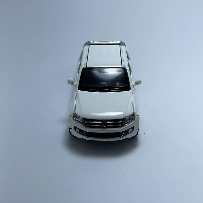 Miniatura Carro PickUp Brasileiro Volkswagen Amarok Branca Escala 1/46