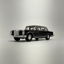Miniatura Carro Antigo Clássico 1963 Mercedes Benz 600 Preto Escala 1/36