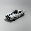 Miniatura Carrinho Antigo Clássico Esportivo 1967 Shelby GT-500 Branco Escala 1/36
