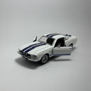 Miniatura Carrinho Antigo Clássico Esportivo 1967 Shelby GT-500 Branco Escala 1/36