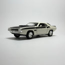 Miniatura Carrinho Antigo Clássico Esportivo Dodge Challenger 1970 Branco Escala 1/36