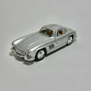 Miniatura Carrinho Antigo Clássico Esportivo 1954 Mercedes Benz 300SL Prata Escala 1/36