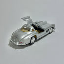 Miniatura Carrinho Antigo Clássico Esportivo 1954 Mercedes Benz 300SL Prata Escala 1/36