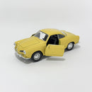Miniatura Volkswagen Karmann Ghia Amarelo Escala 1:36