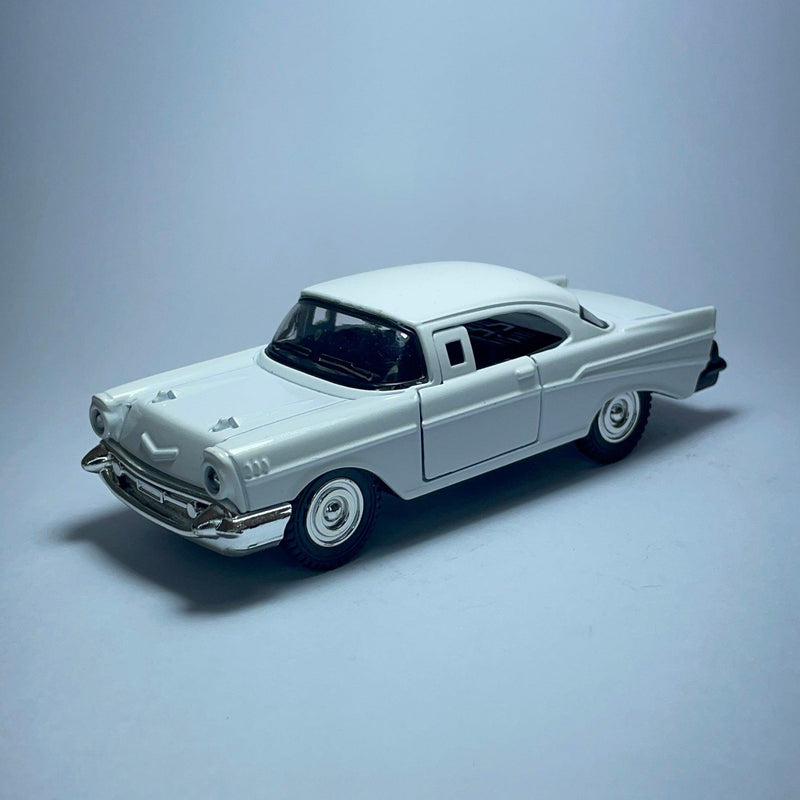 Carrinho Miniatura Antigo Clássico Branco Chevrolet Bel Air - MiniTurbo