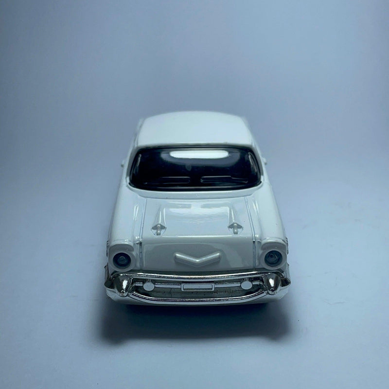 Carrinho Miniatura Antigo Clássico Branco Chevrolet Bel Air - MiniTurbo