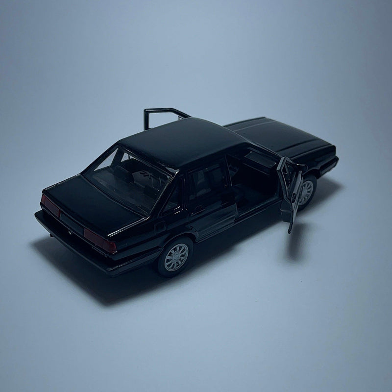 Carrinho Miniatura Antigo Cássico Volkswagen Santana 1989 Preto Escala 1/36 - MiniTurbo