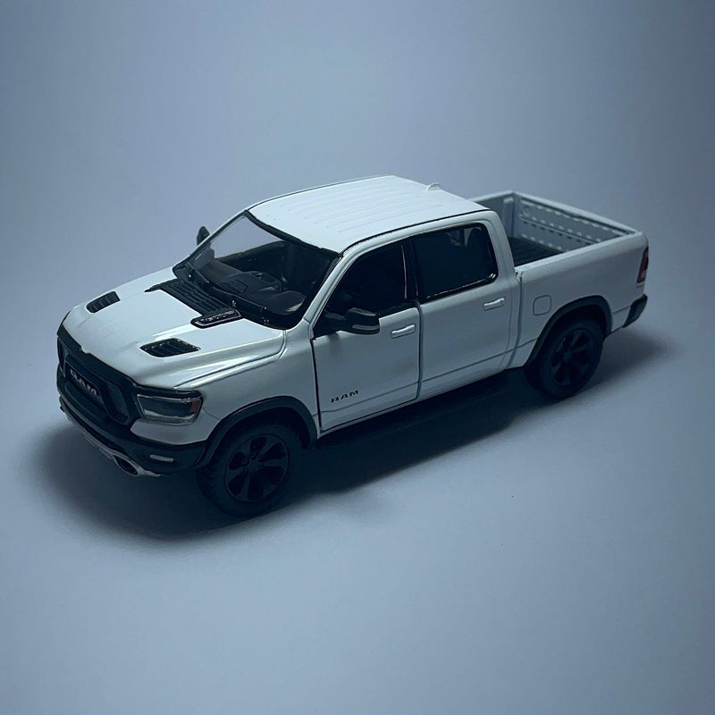 Carrinho Miniatura PickUp Dodge RAM 1500 Branca Escala 1/36 - MiniTurbo