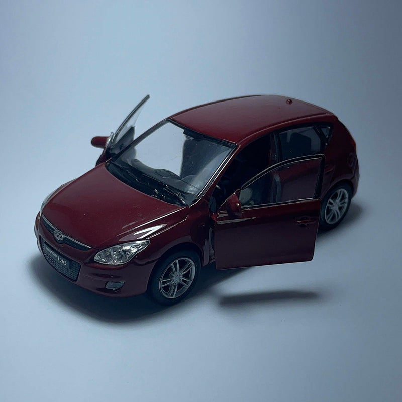 Miniatura Carro Clássico Hyundai I30 Vermelho Escala 1/36 - MiniTurbo