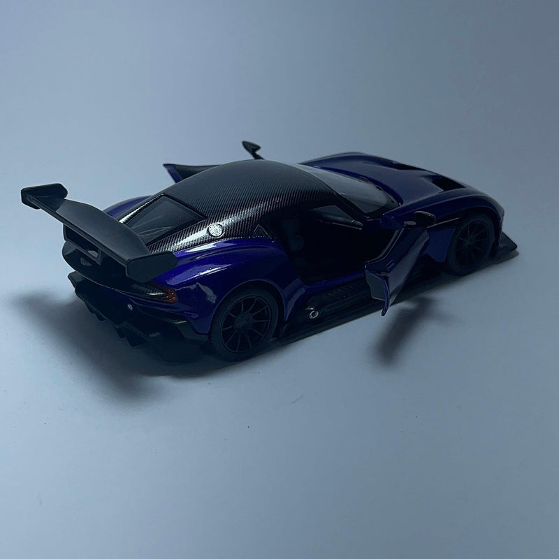 Miniatura Carro Esportivo de Corrida Aston Martin Vulcan Roxo Escala 1/36 - MiniTurbo