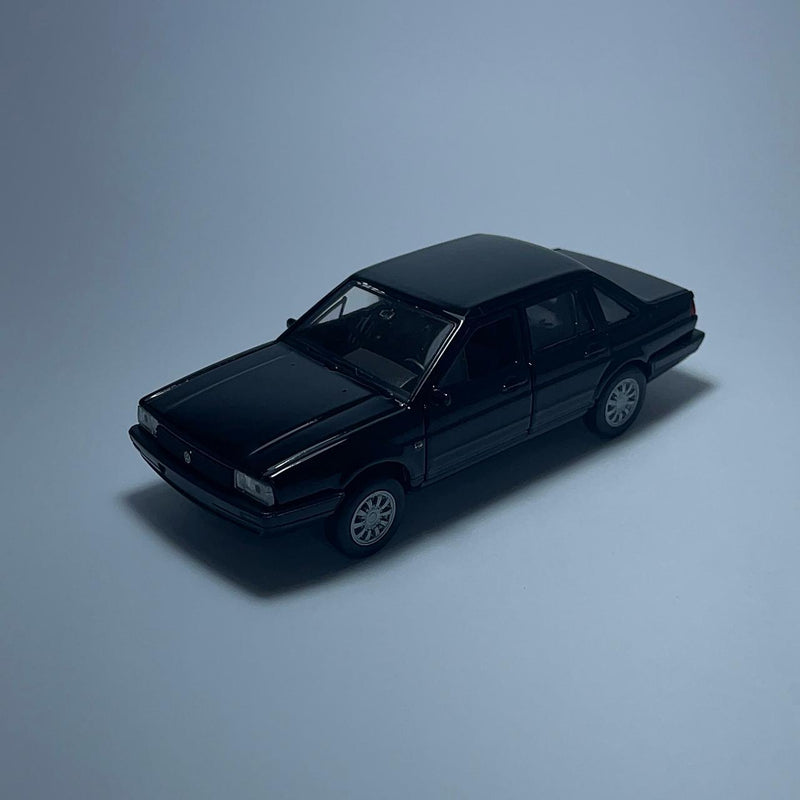 Carrinho Miniatura Antigo Cássico Volkswagen Santana 1989 Preto Escala 1/36 - MiniTurbo