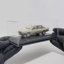 Miniatura Carros Clássicos do Brasil Nacional Volkswagen Santana CD 1985 Dourado Escala 1:43